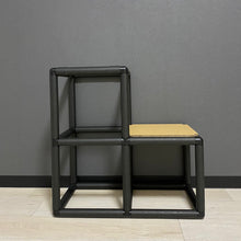 画像をギャラリービューアに読み込む, キャットステップ(2段)